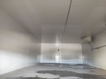 Fruits Beverage Vegetable Cold Storage Room Auto Roll Milling Forming
